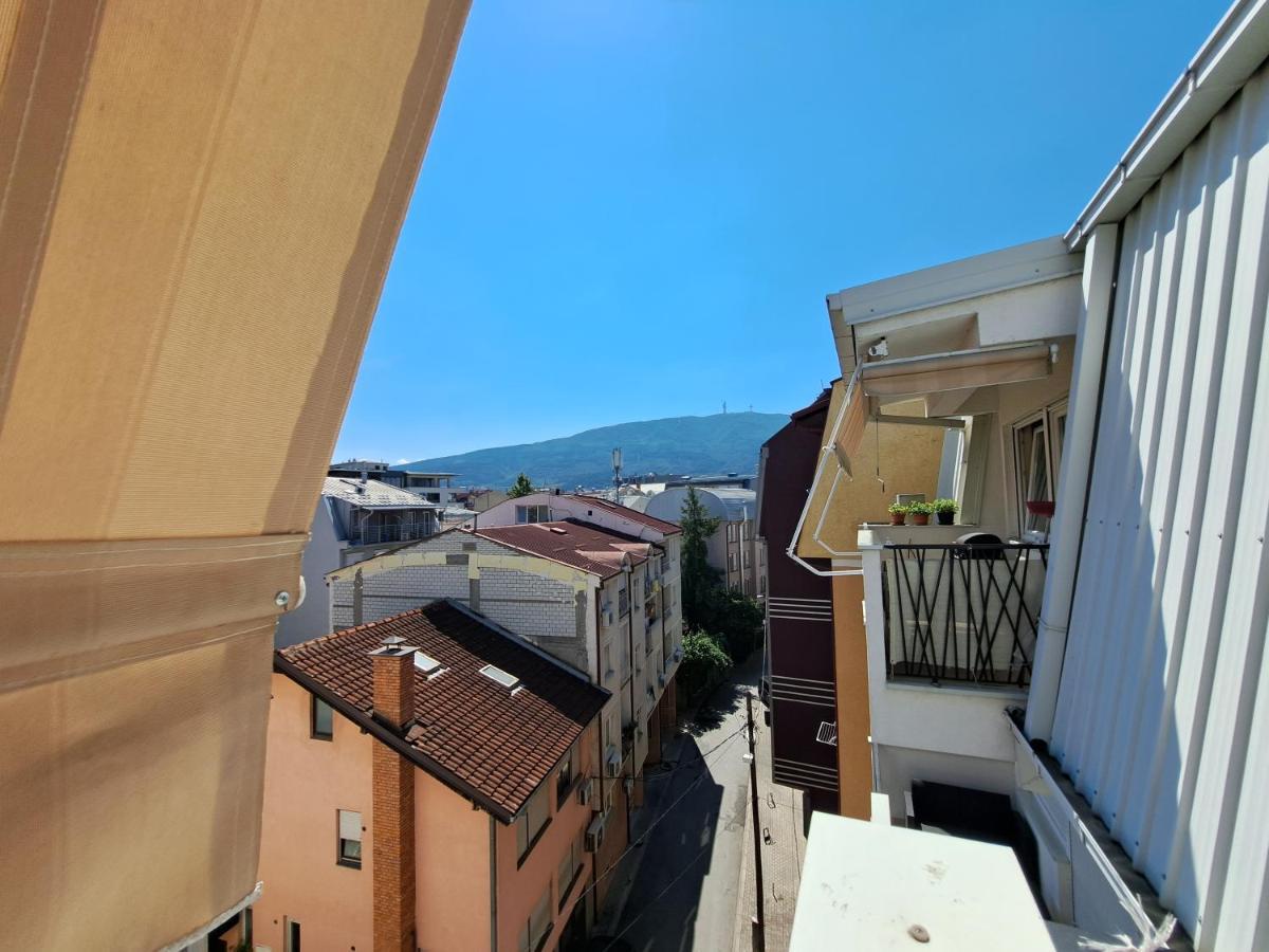 Bright Top Floor Apartment With Free Parking สโกเปีย ภายนอก รูปภาพ